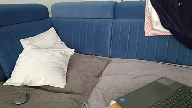 Snapshot of axecoman60 chatting on 17, 3, 2025 axecoman60 online show from 17, 3, 2025