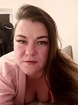 Snapshot of LunikaLunaX chatting on 10, 1, 2026 LunikaLunaX online show from 10, 1, 2026