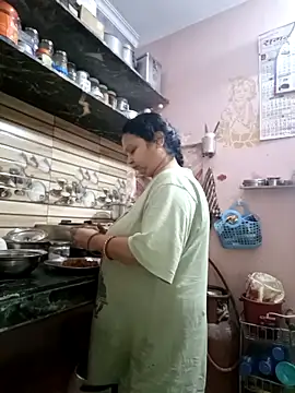 Kavya kapoor online show from 9, 10, 2025