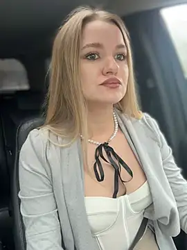 Devill Angel  online show from 6, 3, 2025