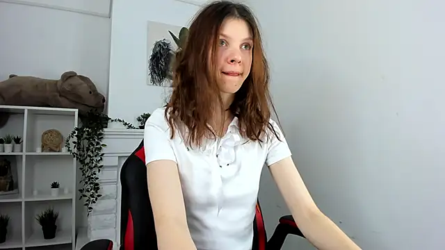 Baby Evalena online show from 28, 1, 2025