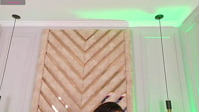 Lola King online show from 17, 9, 2025