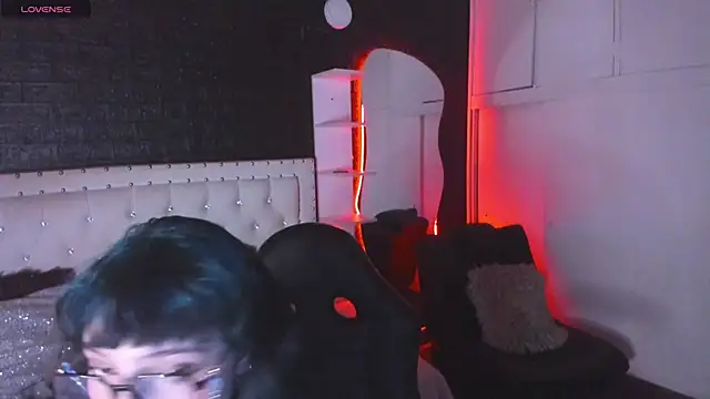 Ghosty Doll online show from 24, 2, 2025