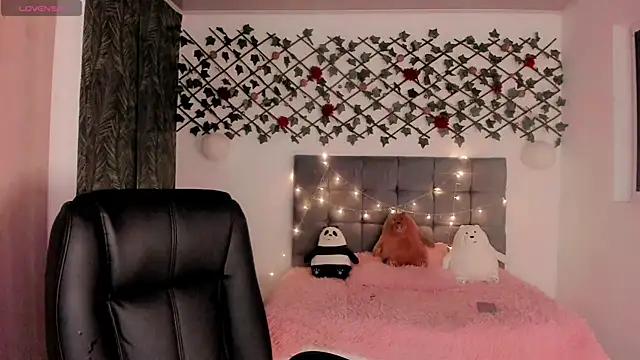 Lilith Miller21 online show from 23, 3, 2025