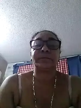 Snapshot of CafeCaliente69 chatting on 7, 1, 2025 CafeCaliente69 online show from 7, 1, 2025