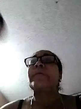 Snapshot of CafeCaliente69 chatting on 14, 1, 2025 CafeCaliente69 online show from 14, 1, 2025