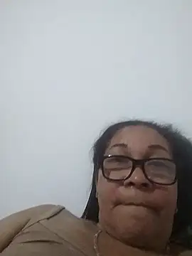 Snapshot of CafeCaliente69 chatting on 2, 3, 2026 CafeCaliente69 online show from 2, 3, 2026