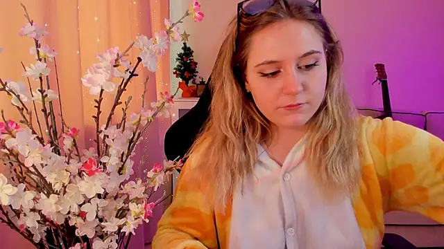 Diana Flower online show from 19, 3, 2025