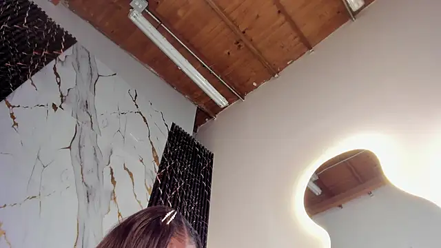 ebony hot1 online show from 4, 2, 2026