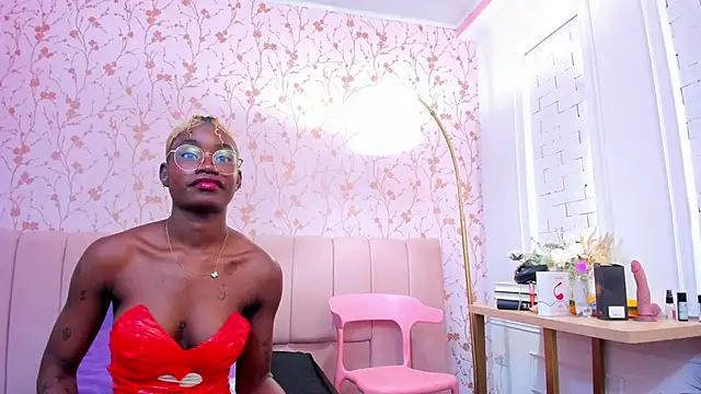 Snapshot of amber-hill chatting on 18, 10, 2025 amber-hill online show from 18, 10, 2025