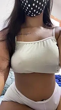 larissa1705 online show from 8, 1, 2025