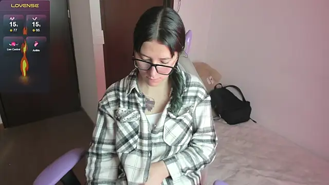 hitomi arata online show from 1, 2, 2025