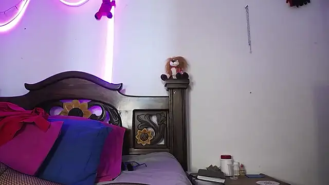 DominaLeona online show from 2, 12, 2024