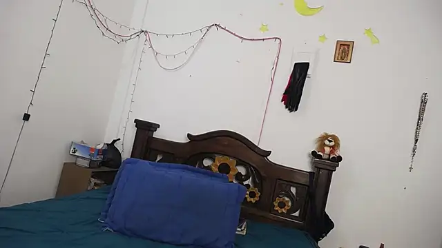 DominaLeona online show from 18, 2, 2025