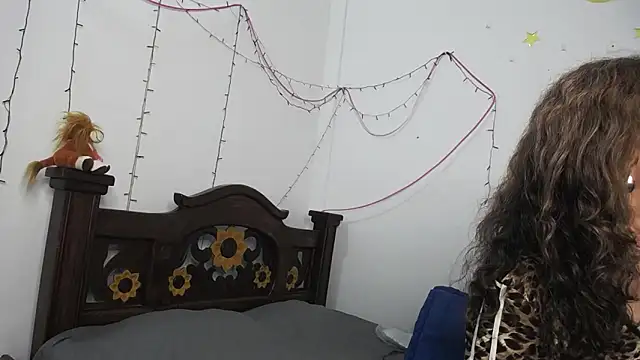 DominaLeona online show from 9, 3, 2025