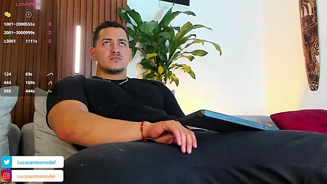 lucasanto  online show from 25, 10, 2025