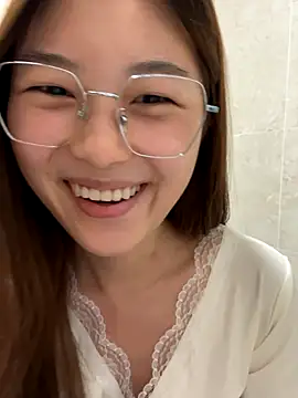 Sweet-Angel999 online show from 13, 11, 2025