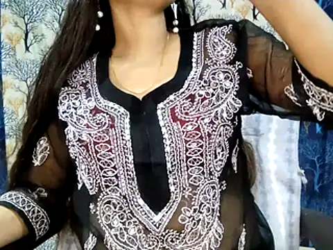 Aarvi Arora online show from 16, 11, 2025