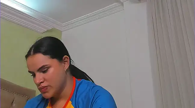 Luciluu20 online show from 12, 2, 2025