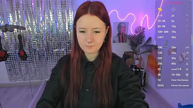 Lily Moonlight online show from 5, 4, 2026