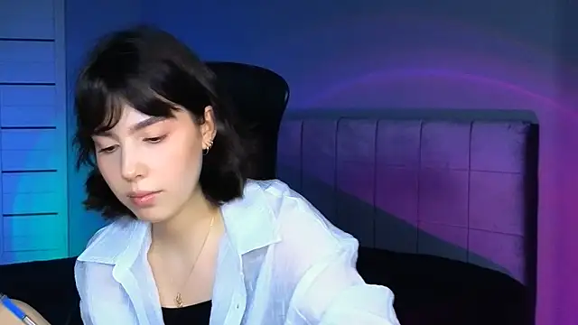 Stacy Gonzales  online show from 19, 12, 2025