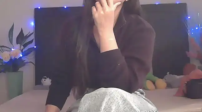 WildRuhi20 online show from 5, 3, 2025