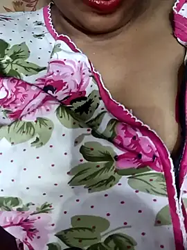 Wifesuman40 online show from 13, 12, 2024