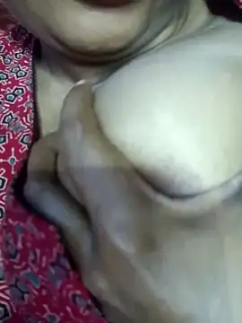 Wifesuman40 online show from 8, 3, 2025