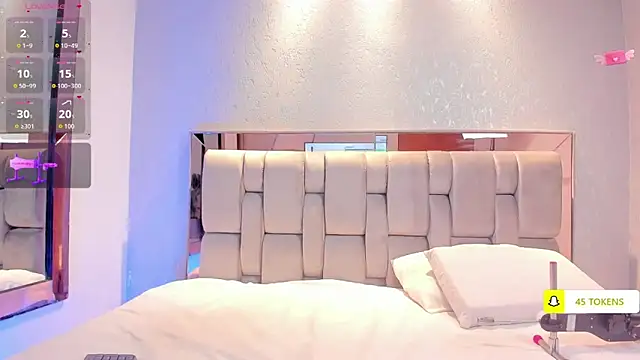 RoseTaylor   online show from 24, 10, 2025