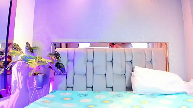 Snapshot of RoseTaylor__ chatting on 22, 2, 2026 RoseTaylor online show from 22, 2, 2026