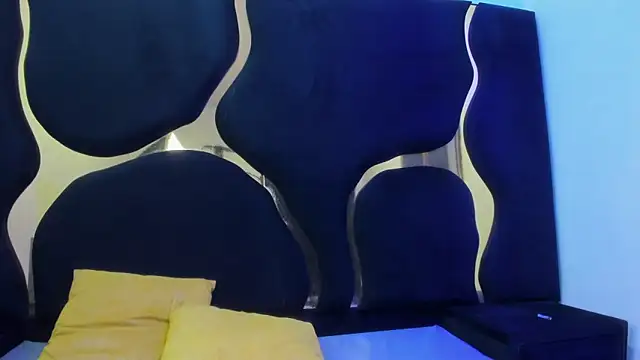 GiaRoussel online show from 22, 9, 2025