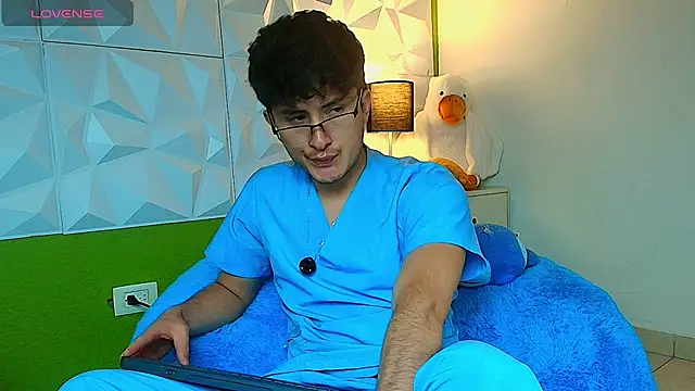 santyago taylor online show from 15, 9, 2025