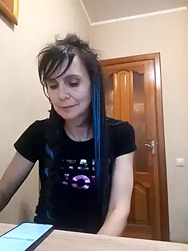 Francenia lolis online show from 6, 11, 2025