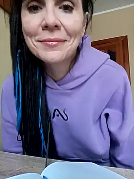 Francenia lolis online show from 14, 1, 2026