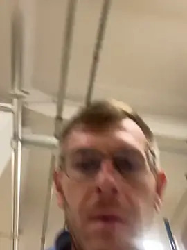 Snapshot of adrian90bi11 chatting on 25, 3, 2026 adrian90bi11 online show from 25, 3, 2026