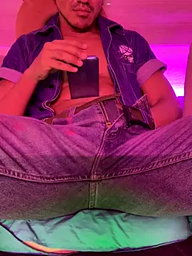 thesummerboy online show from 3, 12, 2024