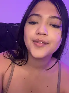 alisson carolina73 online show from 5, 1, 2025