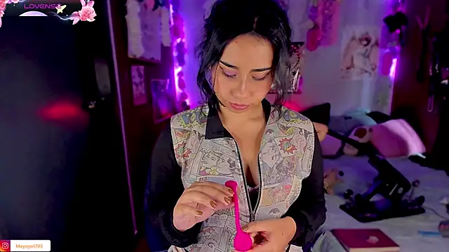 kiki cavilll online show from 18, 3, 2025