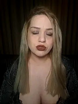 cansuozell online show from 11, 4, 2026