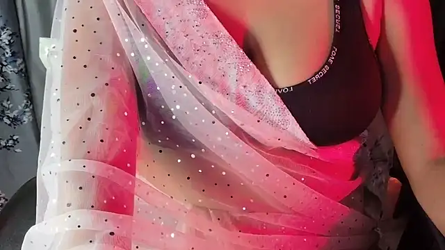 SexyAndHottie online show from 1, 12, 2025