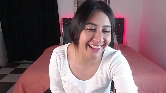 mia aira online show from 24, 2, 2025