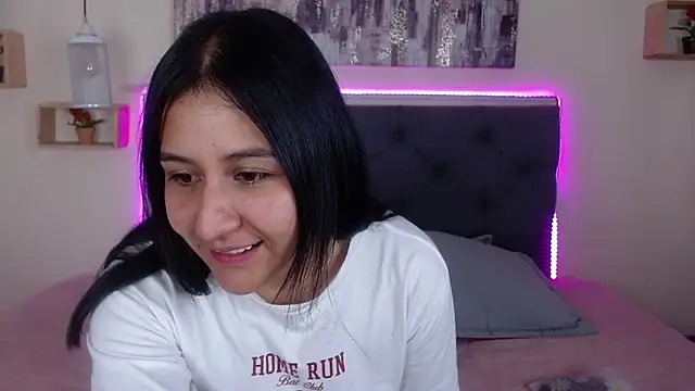 mia aira online show from 31, 10, 2025