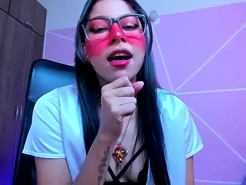  ALLYSON18  online show from 5, 12, 2025