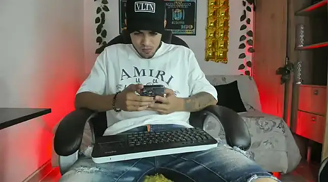 mikee scooth online show from 7, 1, 2025