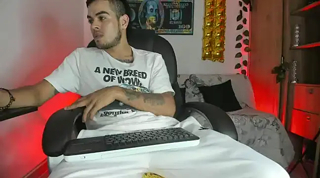 mikee scooth online show from 8, 1, 2025