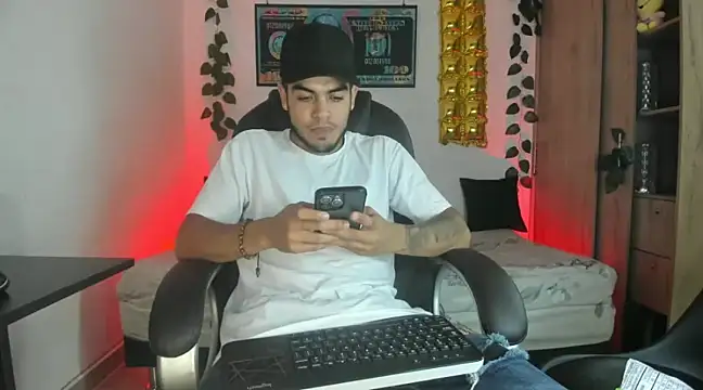 mikee scooth online show from 11, 2, 2025