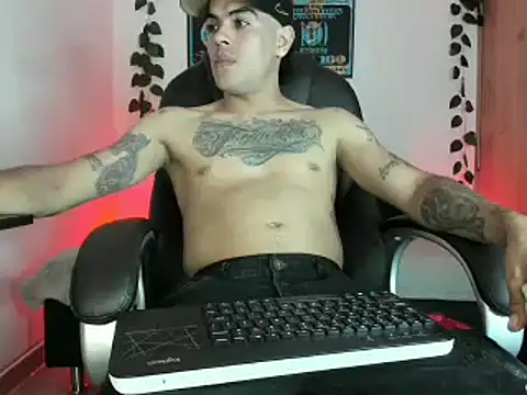 mikee scooth online show from 23, 3, 2025