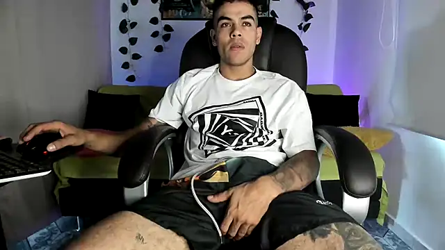 mikee scooth online show from 23, 9, 2025