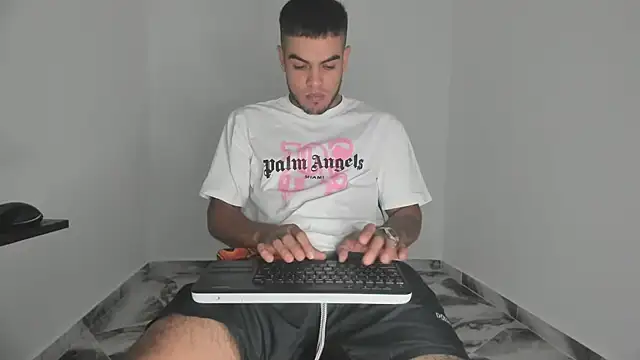 mikee scooth online show from 17, 11, 2025