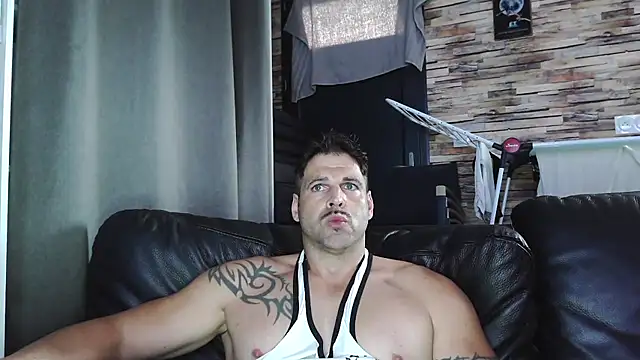 XxBigboybandxX online show from 2, 11, 2025